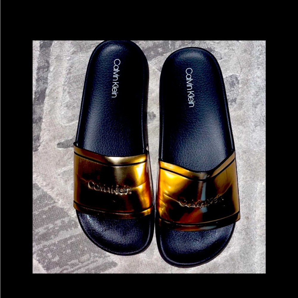Nike slides